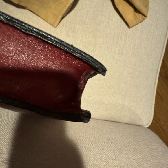 Etienne Aigner Vintage Burgundy Leather Briefcase - Picture 6 of 10